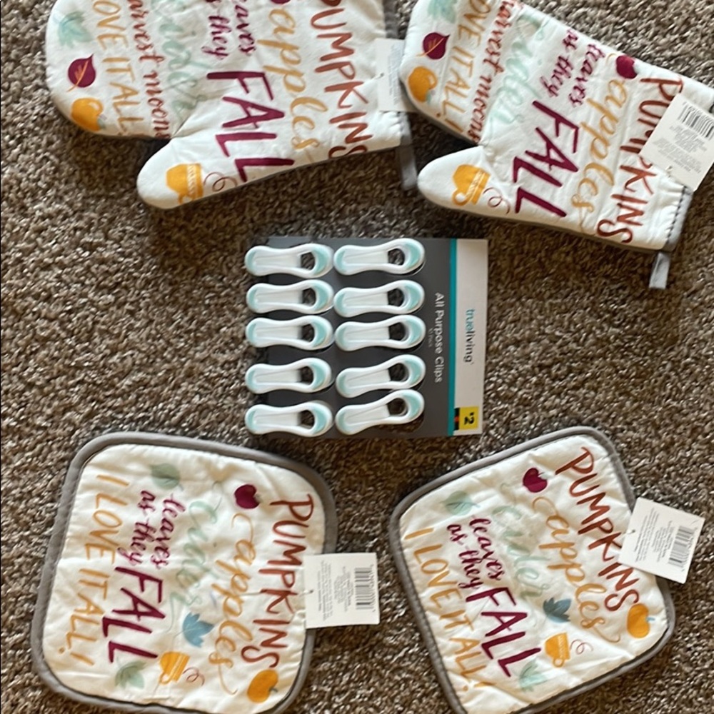 Oven mitts